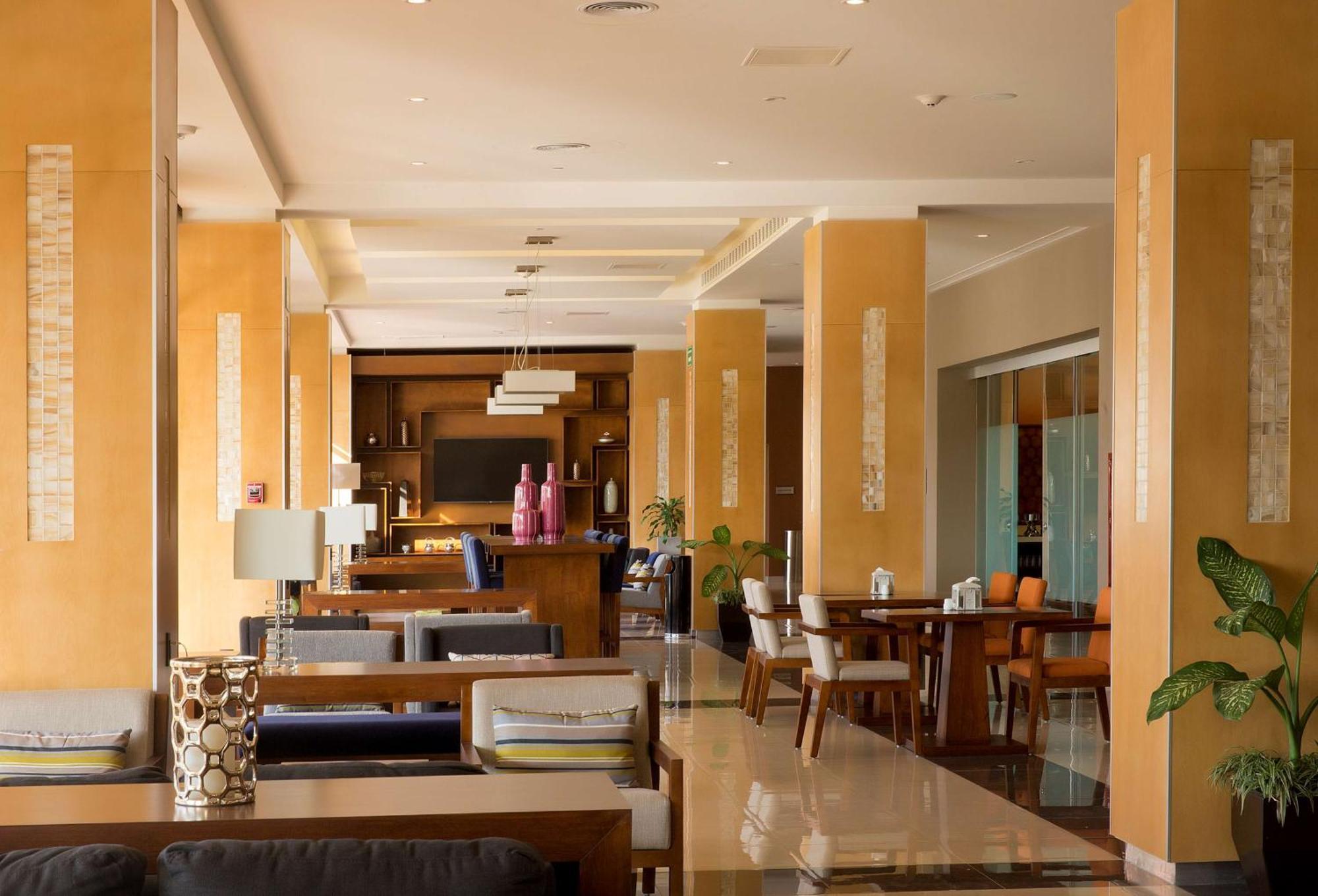 Hampton Inn & Suites By Hilton Paraíso Dış mekan fotoğraf