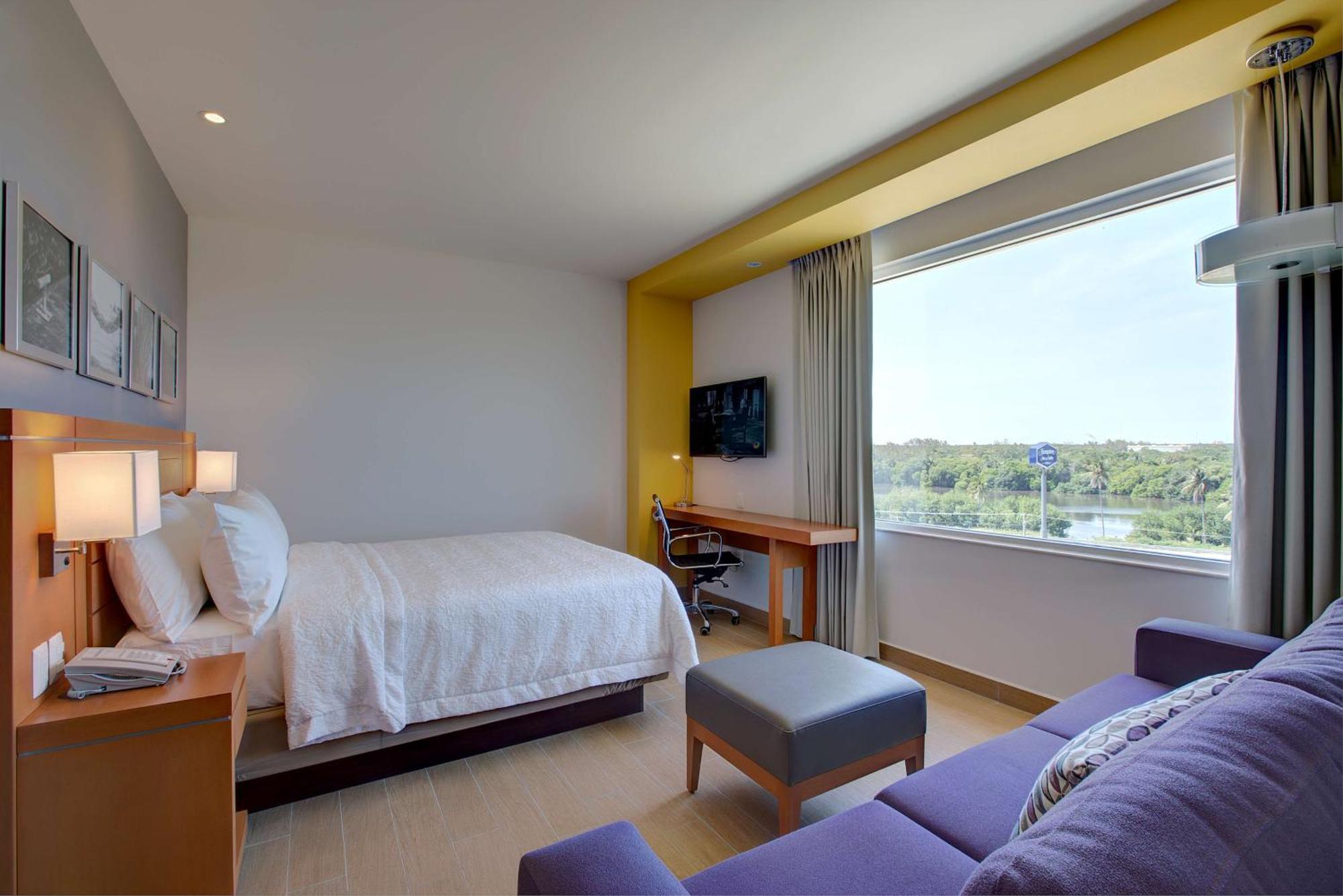 Hampton Inn & Suites By Hilton Paraíso Dış mekan fotoğraf